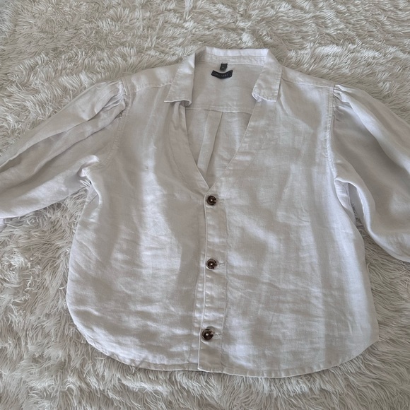 Summer top great material and good condition. - Picture 2 of 2